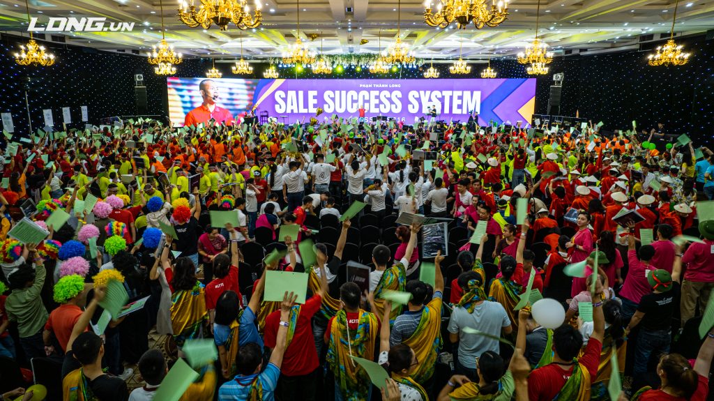 Phạm Thành Long và Khóa học Sale Success System