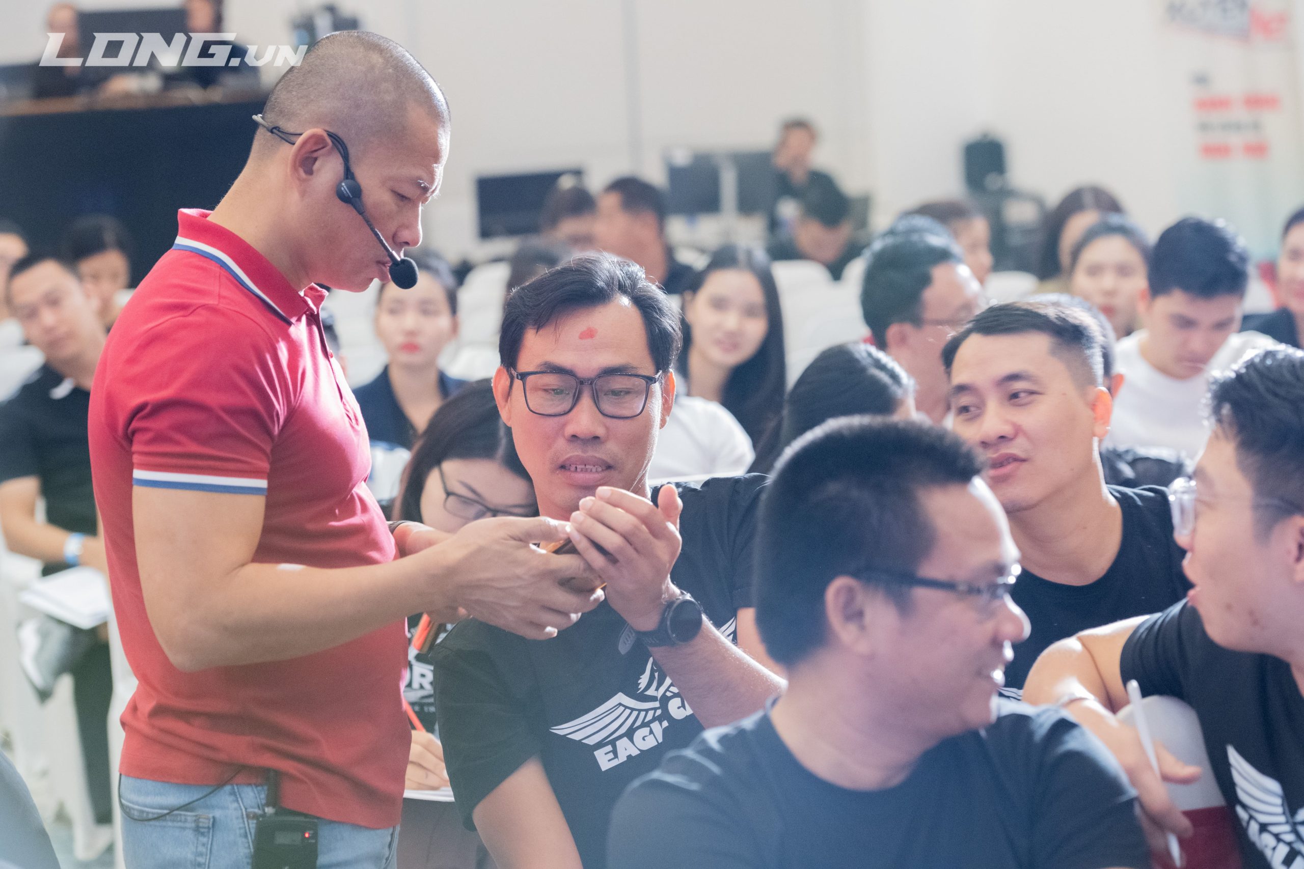 cách giữ chân khách hàng phạm thành long