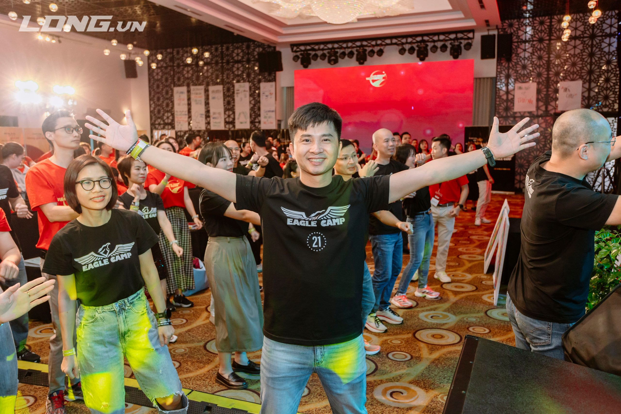cai thuốc lá bỏ thuốc lá phạm thành long1