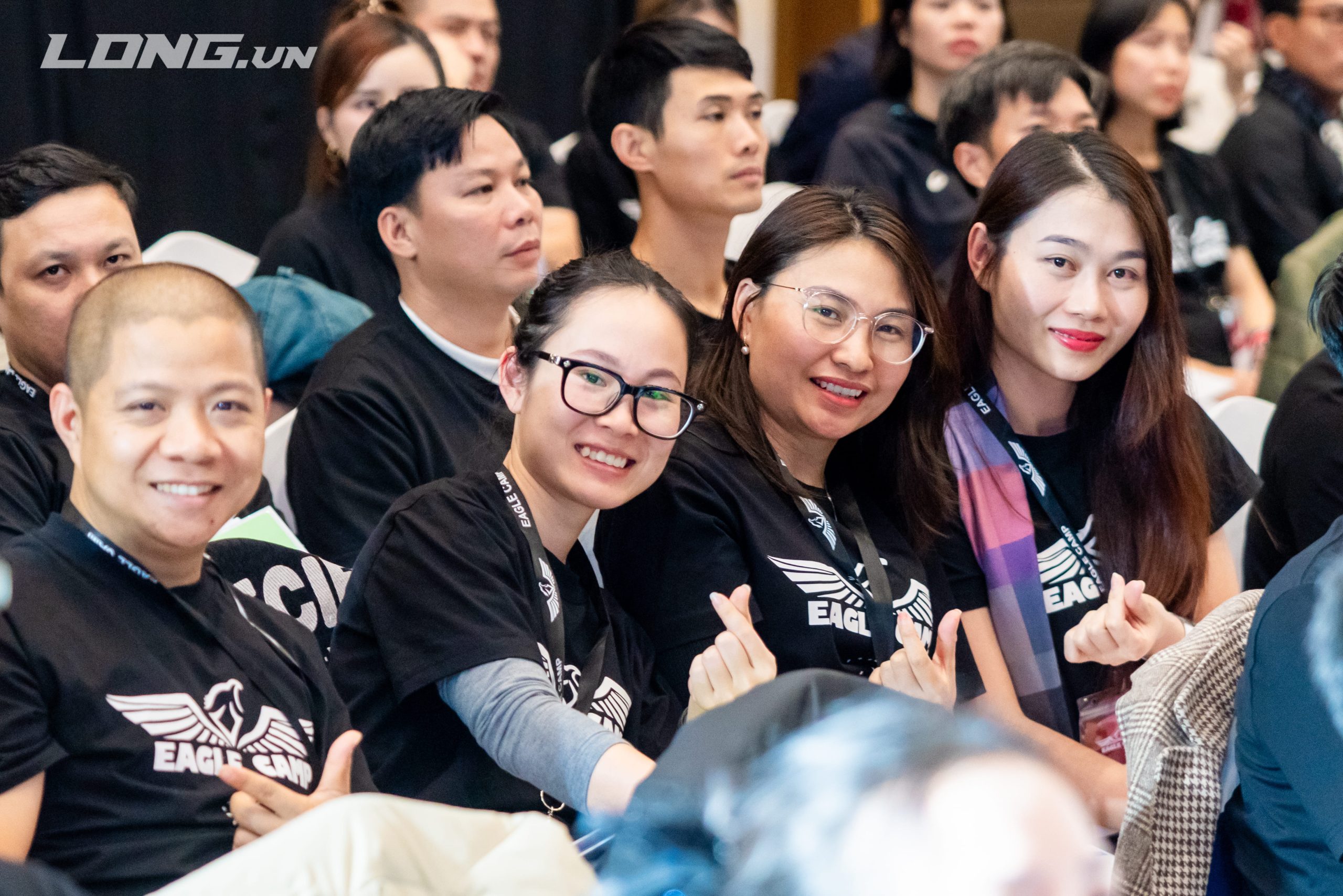 làm video marketing phạm thành long1